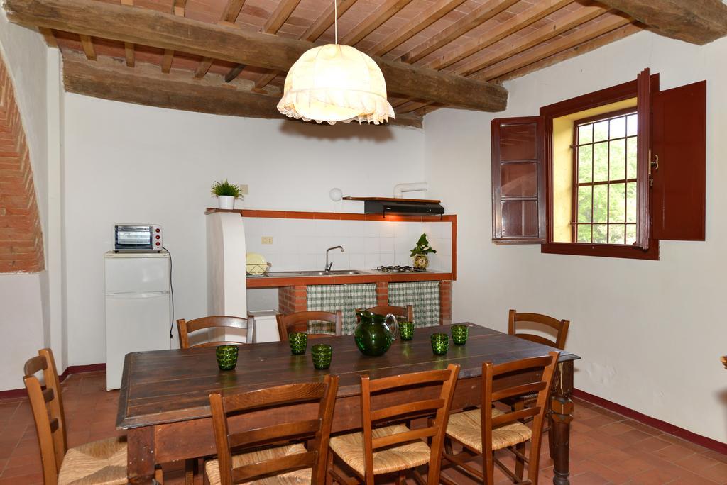 Agriturismo Tenuta Vallelunga Guasticce Buitenkant foto