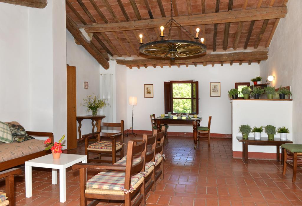Agriturismo Tenuta Vallelunga Guasticce Buitenkant foto