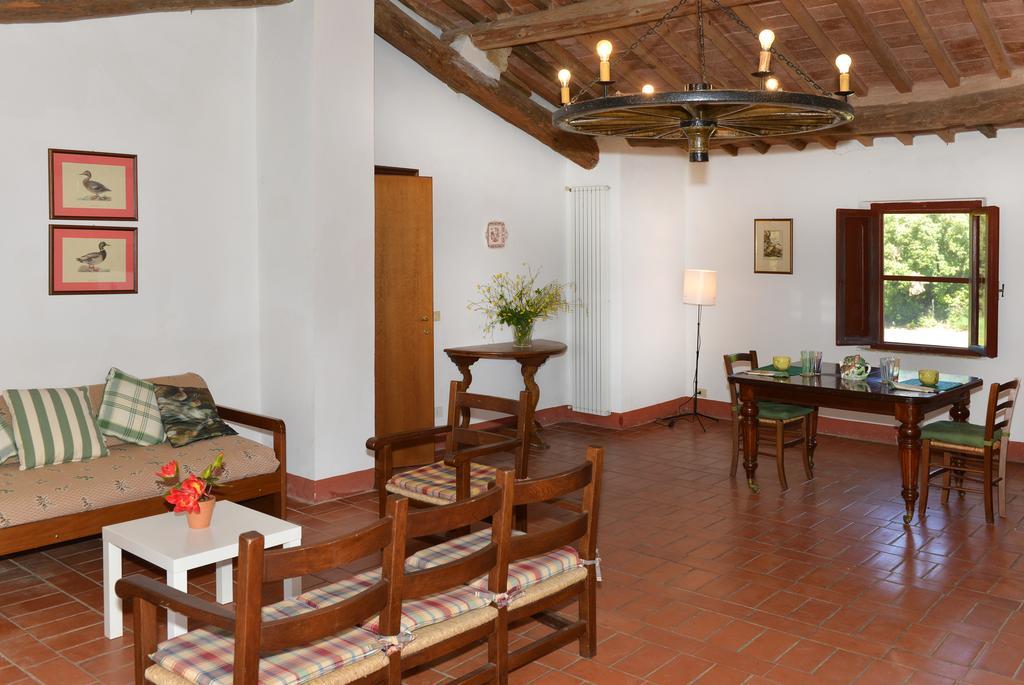 Agriturismo Tenuta Vallelunga Guasticce Buitenkant foto