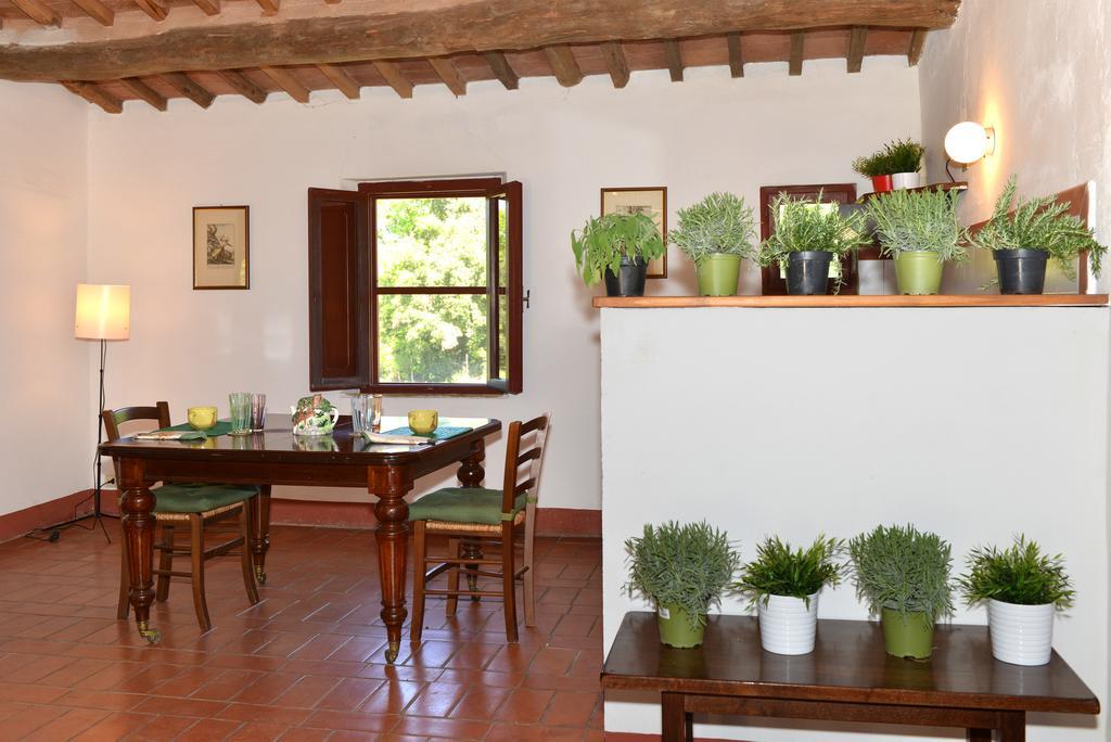 Agriturismo Tenuta Vallelunga Guasticce Buitenkant foto