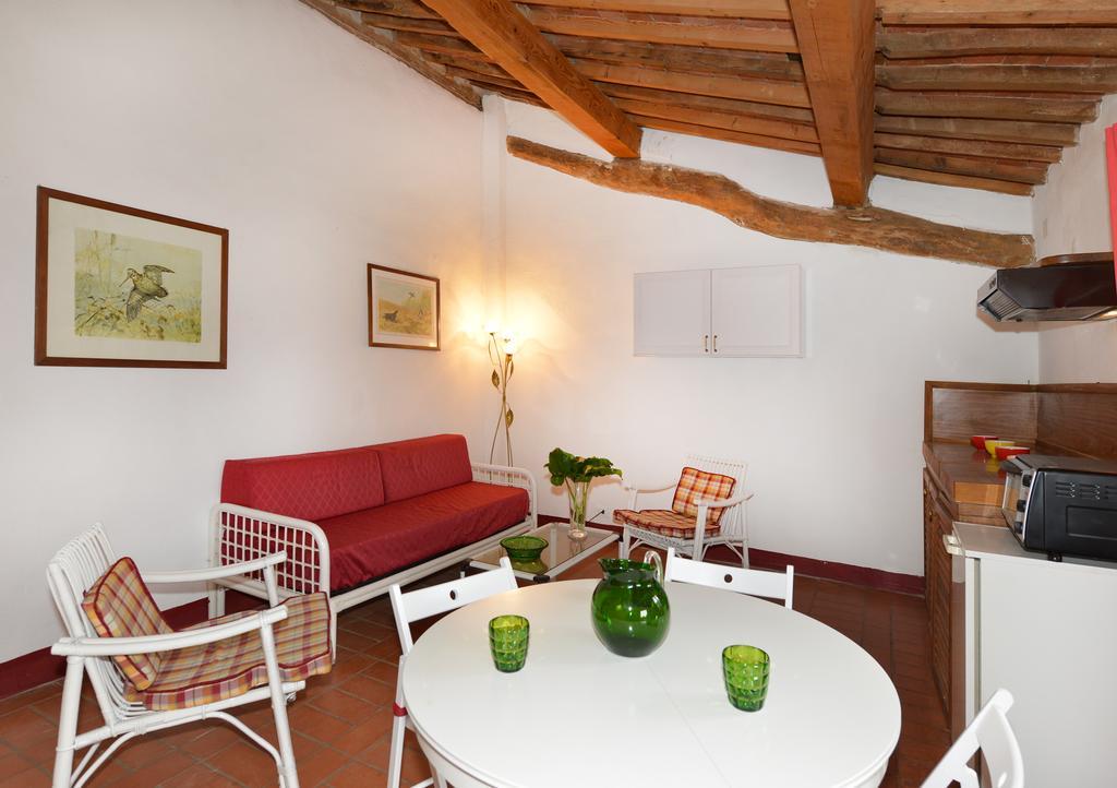 Agriturismo Tenuta Vallelunga Guasticce Buitenkant foto