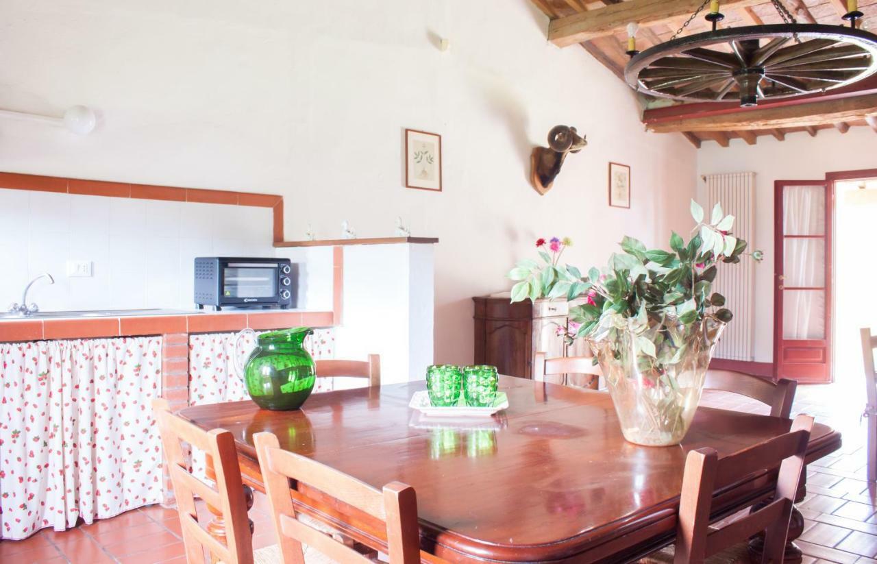 Agriturismo Tenuta Vallelunga Guasticce Buitenkant foto
